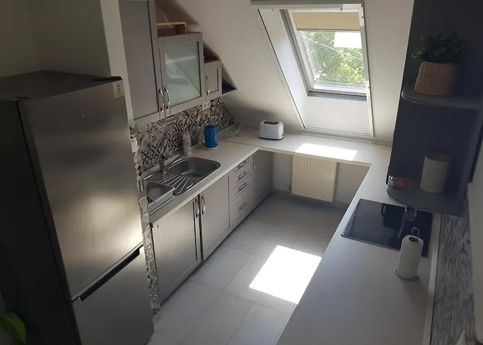 Zoli Apartmanok-adri Koelcsey 32 Apartment *