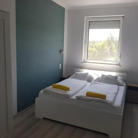 Zoli Apartmanok-adri Koelcsey 32 *