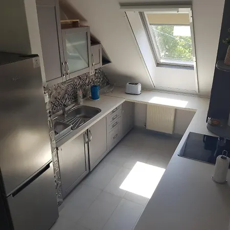Zoli Apartmanok-adri Koelcsey 32 Lägenhet *