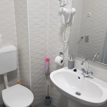 Lejlighed Zoli Apartmanok-adri Koelcsey 32 *