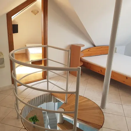 Zoli Apartmanok-adri Koelcsey 32 Hajdúszoboszló