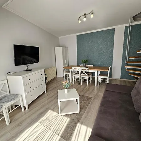 Zoli Apartmanok-adri Koelcsey 32 Lägenhet
