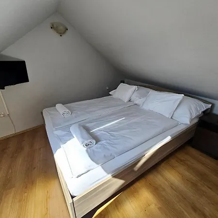 Lägenhet Zoli Apartmanok-adri Koelcsey 32 Hajdúszoboszló