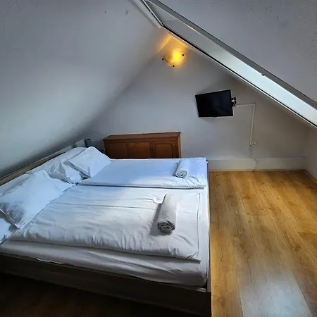 Zoli Apartmanok-adri Koelcsey 32 Lägenhet