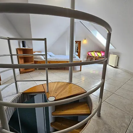 Zoli Apartmanok-adri Koelcsey 32 Lägenhet *