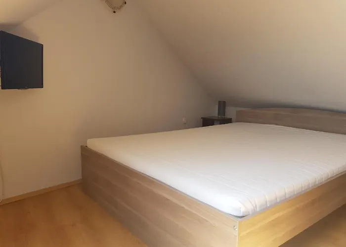 Zoli Apartmanok-adri Koelcsey 32 *