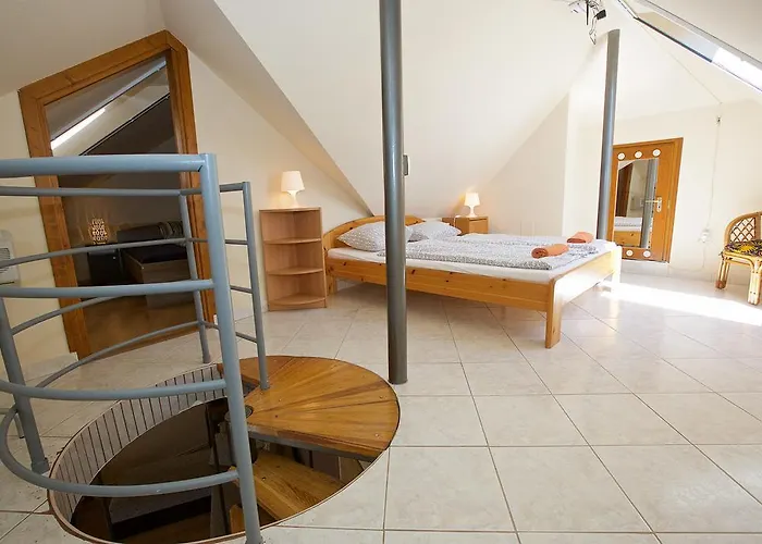 公寓 Zoli Apartmanok-adri Koelcsey 32 Hajdúszoboszló